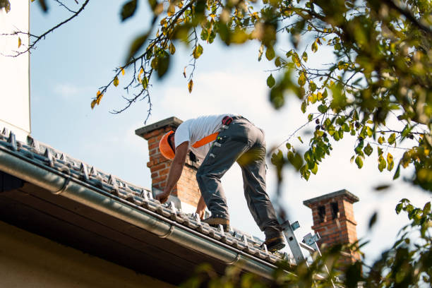 Alpine Exteriors roof repair specialist working in Happy Valley, OR